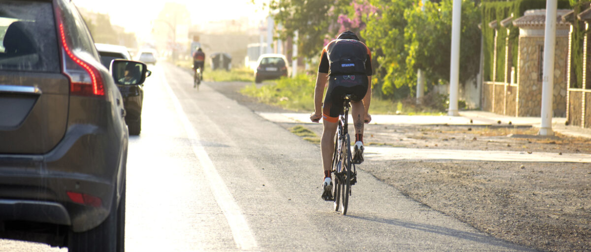 LA BICICLETA Y SU NORMATIVA