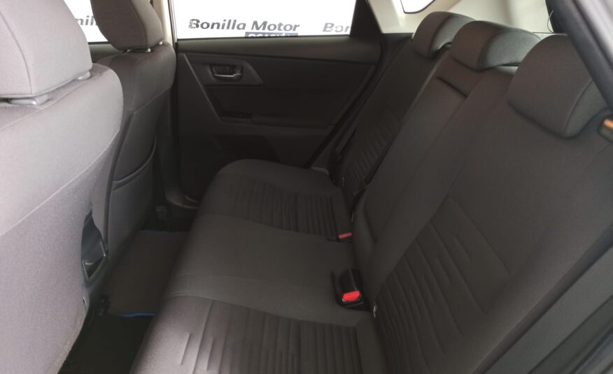 TOYOTA AURIS 1.8 VVT-I HYBRID BUSINESS 136 5P