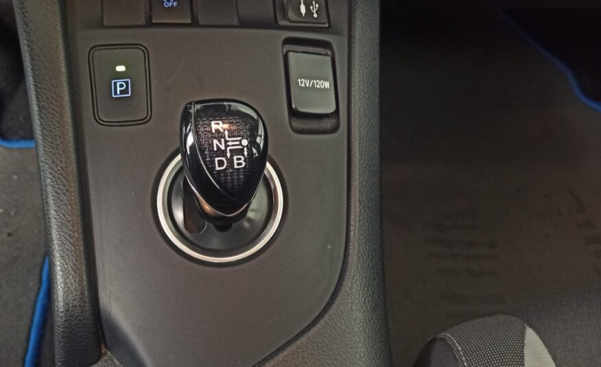 TOYOTA AURIS 1.8 VVT-I HYBRID BUSINESS 136 5P