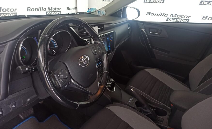 TOYOTA AURIS 1.8 VVT-I HYBRID BUSINESS 136 5P