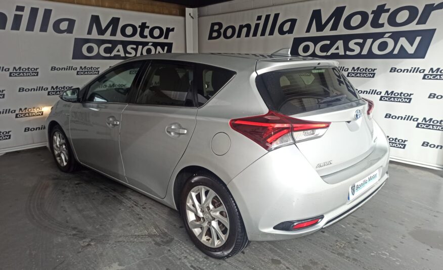 TOYOTA AURIS 1.8 VVT-I HYBRID BUSINESS 136 5P
