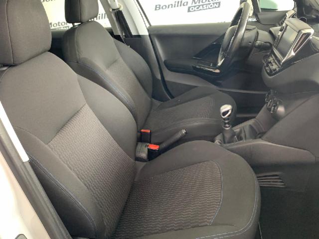 PEUGEOT 208 1.5 BLUEHDI 73KW SIGNATURE 100 5P