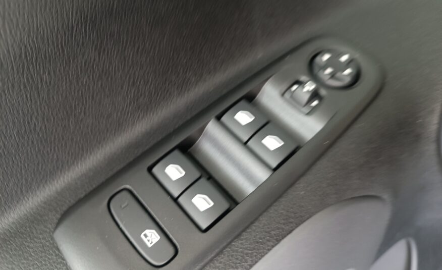 CITROEN BERLINGO 1.5 BLUEHDI 75KW TALLA M PLUS 102 4P