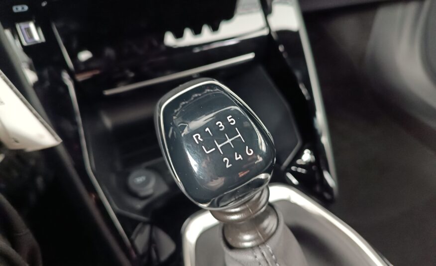 PEUGEOT 2008 1.2 PURETECH 100 S&S ALLURE 100 5P