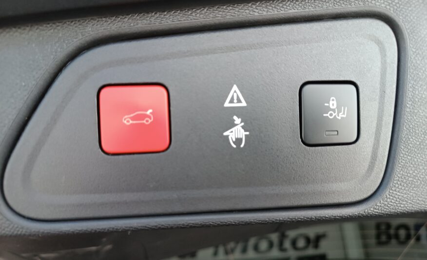 PEUGEOT 3008 1.5 BLUEHDI 96KW GT LINE AUTO S&S 130 5P