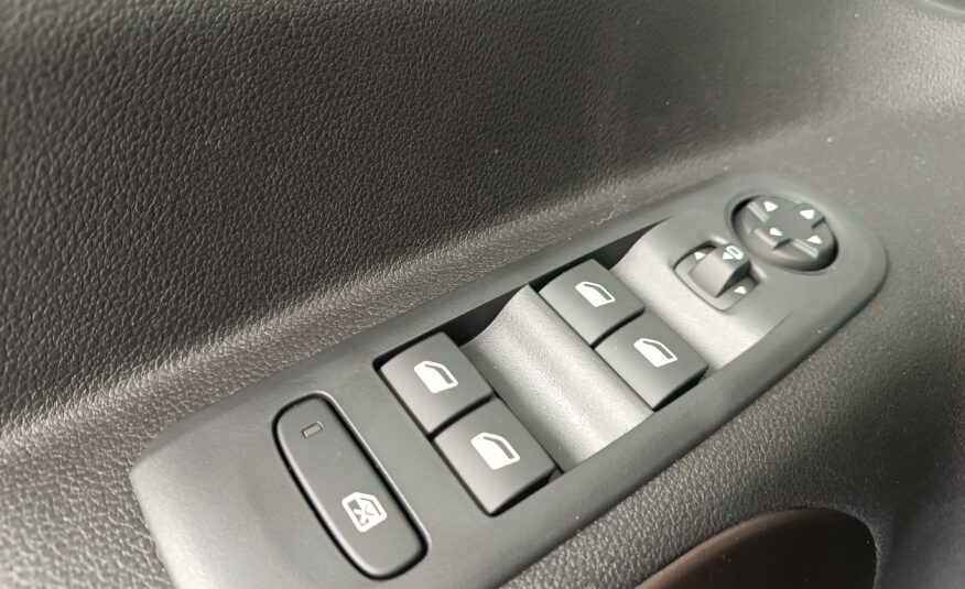 PEUGEOT RIFTER BEV 50KWH GT STANDARD 136 5P